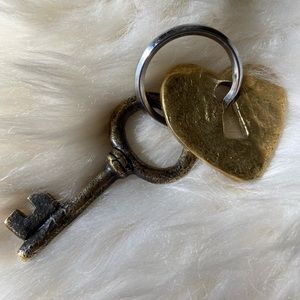 Michael Aram ‘Key to My Heart’ Keychain